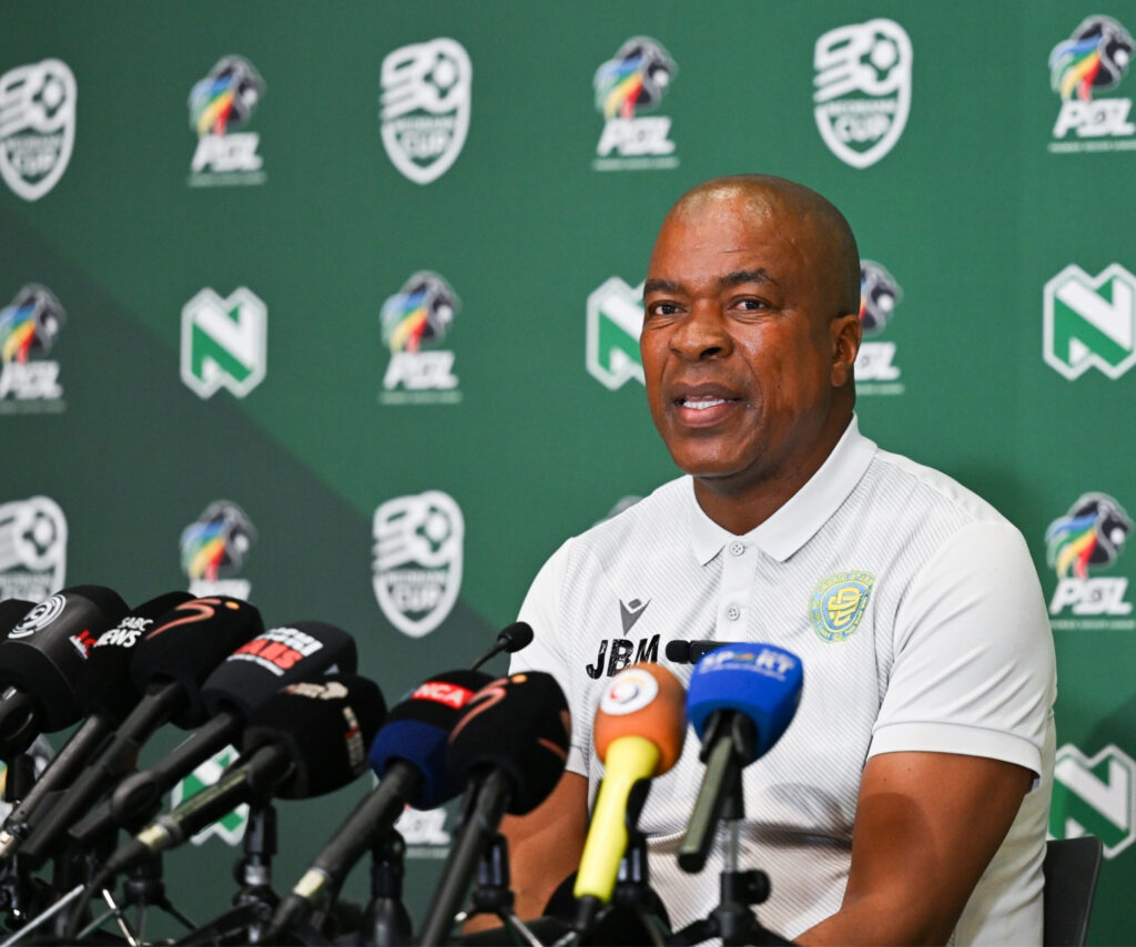 UBucs Mthombeni waqala ukuba neqembu eneminyaka engu-8
