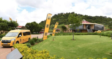 Isikhulu seKaizer Chiefs ezinsolweni zokugwaza ngo-R5 Million 