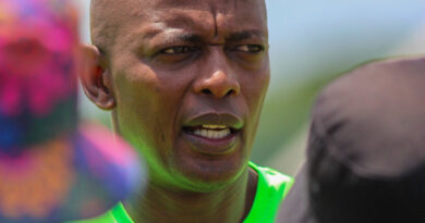 OweBay uxwayisa i-Orlando Pirates: ‘Ingezi ngobuso!’ 