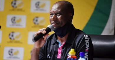 IMamelodi Sundowns ibanjwe ngophondo - Hlungwani