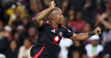 UNkosinathi Sibisi uqinisa abeBucs idolo ngeseligi