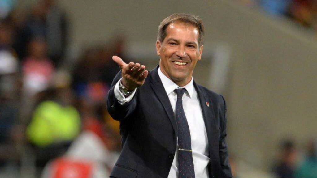 Roger De Sa has praised the raw football talent in Ghana while also questioning why South African football is not progressing as expected despite having better facilities and infrastructure.