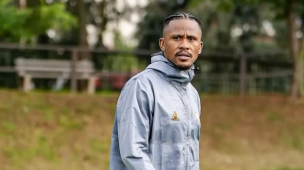Indumalo kuSiyabonga Ngezana esala ngaphandle kweleBafana