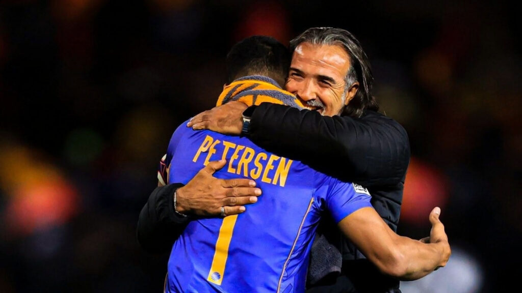 Although it is reported that Mzoughi wished to continue at Naturena, Kaizer Chiefs informed him that Da Cruz wants to bring in his own goalkeeper coach.