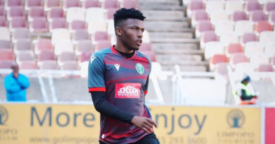 Now that he is heading to Orlando Pirates, Rapoo leaves Siwelele as one of the players who was most loved by the fans.