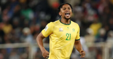 Commenting on his omission from Bafana Bafana, Siyabonga Ngezana wrote on Instagram that he was hurt, and also revealed the challenges he had faced.