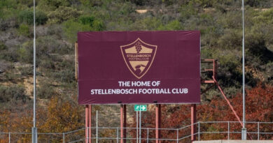 Kaizer Chiefs are continuing their hunt for players to help strengthen the team ahead of the new season.