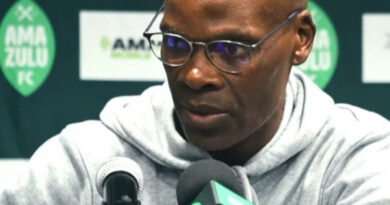 Arthur Zwane says Athini Maqokolo should spend another two or three years at Usuthu before thinking about moving elsewhere.