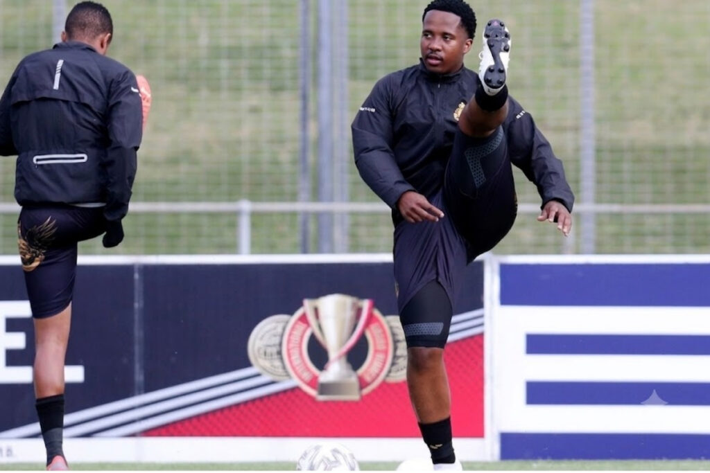 Another former Royal AM player, Happy Jele, also confirmed that he once witnessed Andile Mpisane's surprising antics.