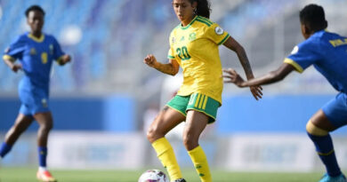 Although Banyana Banyana ultimately suffered a 2-1 defeat against Tanzania, the joint appearance of Robyn and Gabriela made this match a historical moment in African football.