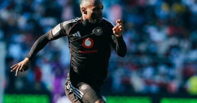 Kamogelo Sebelebele says he wishes Relebohile Mofokeng luck in this new chapter of his career.
