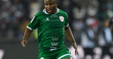 Since Kaizer Chiefs did not send an official request, Keletso Makgalwa ultimately reached an agreement with Simba SC.