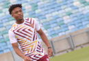 Kaizer Chiefs coach Fernando Da Cruz recently revealed that he is still looking for more attacking players, and Langelihle Phili is reportedly among the players set to arrive at Naturena.