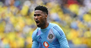 Orlando Pirates players have once again swept the PSL awards thanks to their outstanding performances. Sipho Chaine was honored as the Goalkeeper of the Season for 2025/26.