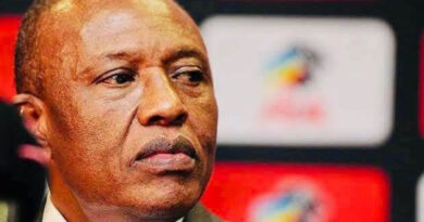 Irvin Khoza says that even Orlando Pirates and Kaizer Chiefs once went two months without being paid in order to help other teams continue operating.