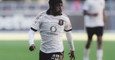 However, the issue regarding Patrick Maswanganyi remains unclear, and Abdeslam Ouaddou said he could not provide details about his absence.