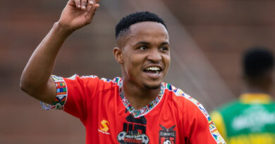 Siphesihle Maduna's arrival gives Zwane another quality option in midfield, as AmaZulu continue to strengthen their squad.
