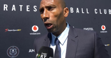The way Abdeslam Ouaddou spoke made it clear that he disdains the showmanship style of play displayed by the Orlando Pirates players.