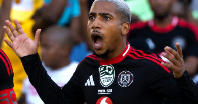 Deano Van Rooyen could bring the knowledge, experience, tactical solidity, and leadership he acquired at Orlando Pirates to Miguel Cardoso's side.