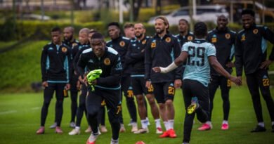 Going forward, the goal-scoring hopes rest on Pule Mmodi, Mfundo Vilakazi, and Wandile Duba, who are leading the Kaizer Chiefs attack.