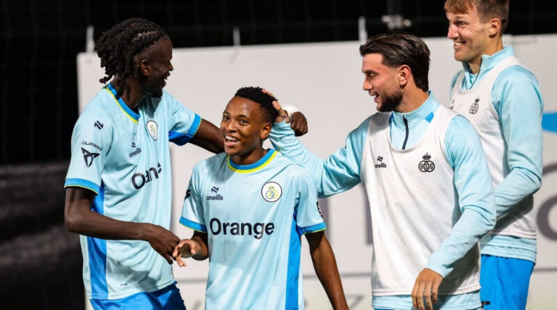 Shaun Bartlett, who enjoyed great success in Europe playing for FC Zurich and Charlton Athletic, says Relebohile Mofokeng could soon outgrow this league.