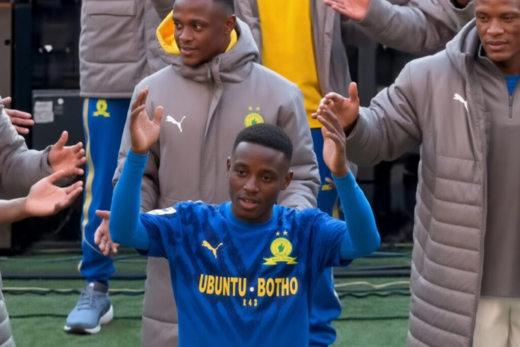 Siyanda Ndlovu said what happened is now in the past and fans must accept it, as there is nothing they can do to change what has already passed.