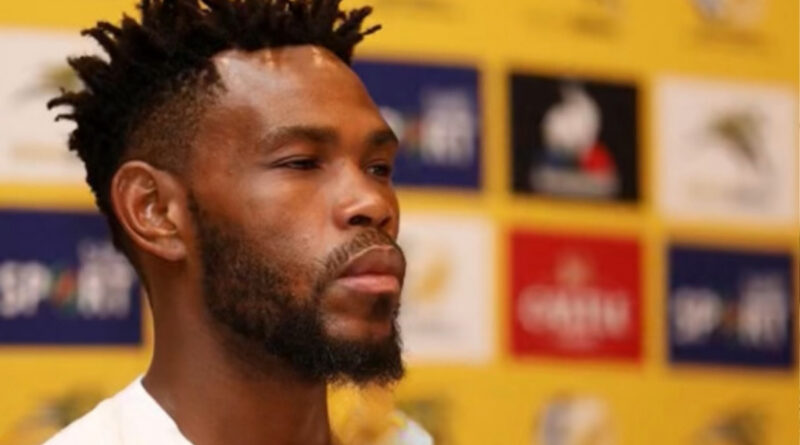 Thulani Hlatshwayo says that is crucial for defenders because the position naturally tends to produce team leaders.