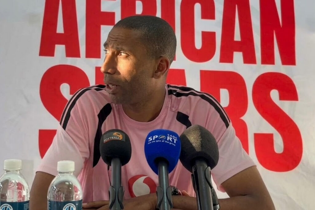 Abdeslam Ouaddou once again lauded Orlando Pirates' defensive unit for keeping another clean sheet.