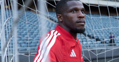 Ouaddou says adapting to the intensity of training at Orlando Pirates wasn't easy for Bulelani Sigomoshe, but he believes the player can continue to improve.