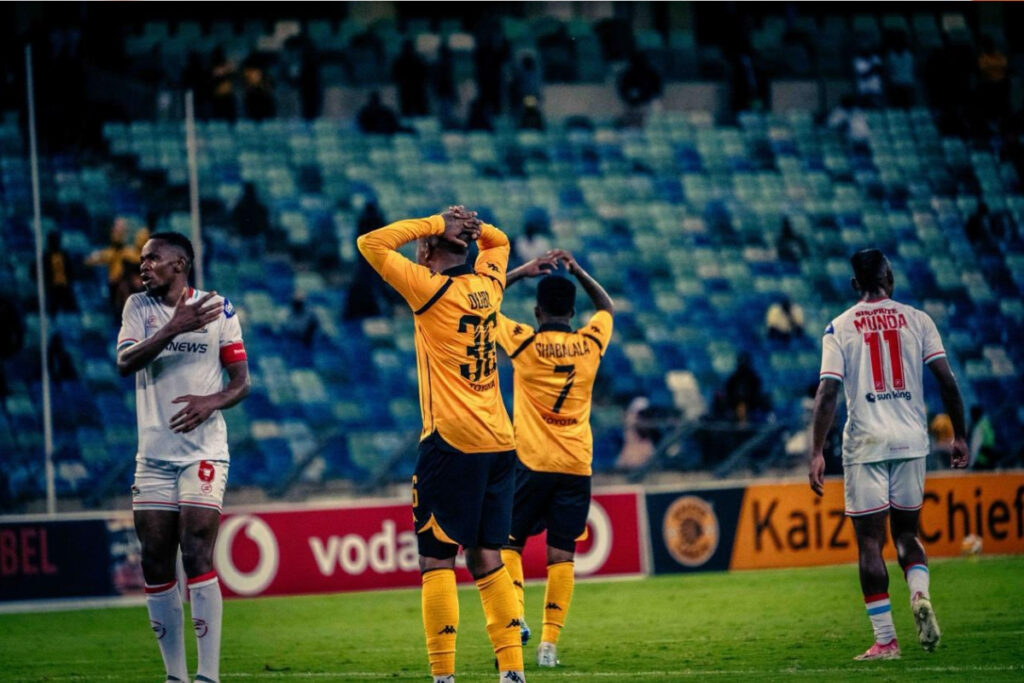 Nokho, yize i-Kaizer Chiefs ikwazile ukuthola igoli ebelidingeka, yehlulekile ukuthola elesibili ebelizoyiqhubezela phambili.