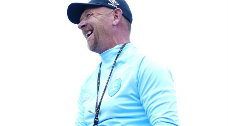 Eric Tinkler has laid out his ambitions crystal clear. He wants Durban City to secure a top-eight finish and mount a deep run in the CAF Confederation Cup.