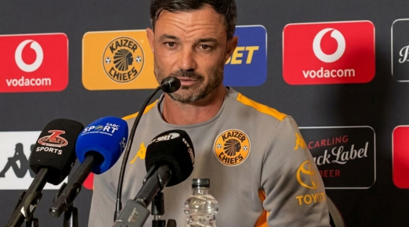 He further pointed out that Kaizer Chiefs' defensive setup at times hinders their ability to exert pressure on their opponents.