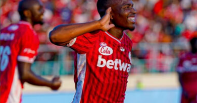 Keletso Makgalwa revealed that he spoke with his agent, Ntobatsi Masegela, and Kaizer Motaung Jr, but Kaizer Chiefs were tied up with a squad overhaul at the time.