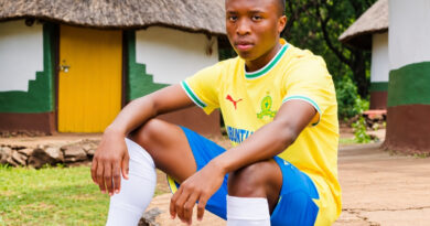 Miguel Cardoso said that Lazola Maku's adaptation to the team's gym does not mean he will easily secure a place, given the high level of competition.