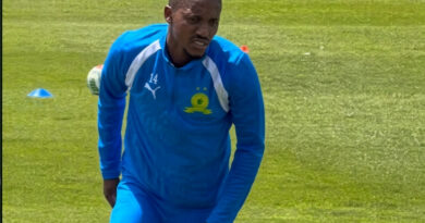 Opinions on Monnapule Saleng were divided across social media, but what remains clear is that many are eager to see him terrorizing defenders once again.