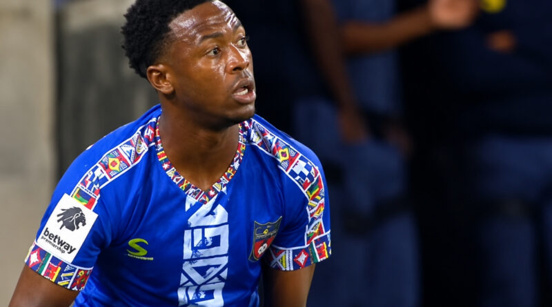 Orlando Pirates and Mamelodi Sundowns were also previously linked with Seluleko Mahlambi, but Kaizer Chiefs were the only side to submit a formal bid for his signature.