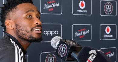 Abdeslam Ouaddou stated that Sipho Chaine, Deon Hotto, and Nkosinathi Sibisi bear the responsibility of keeping their teammates aligned with the game plan.